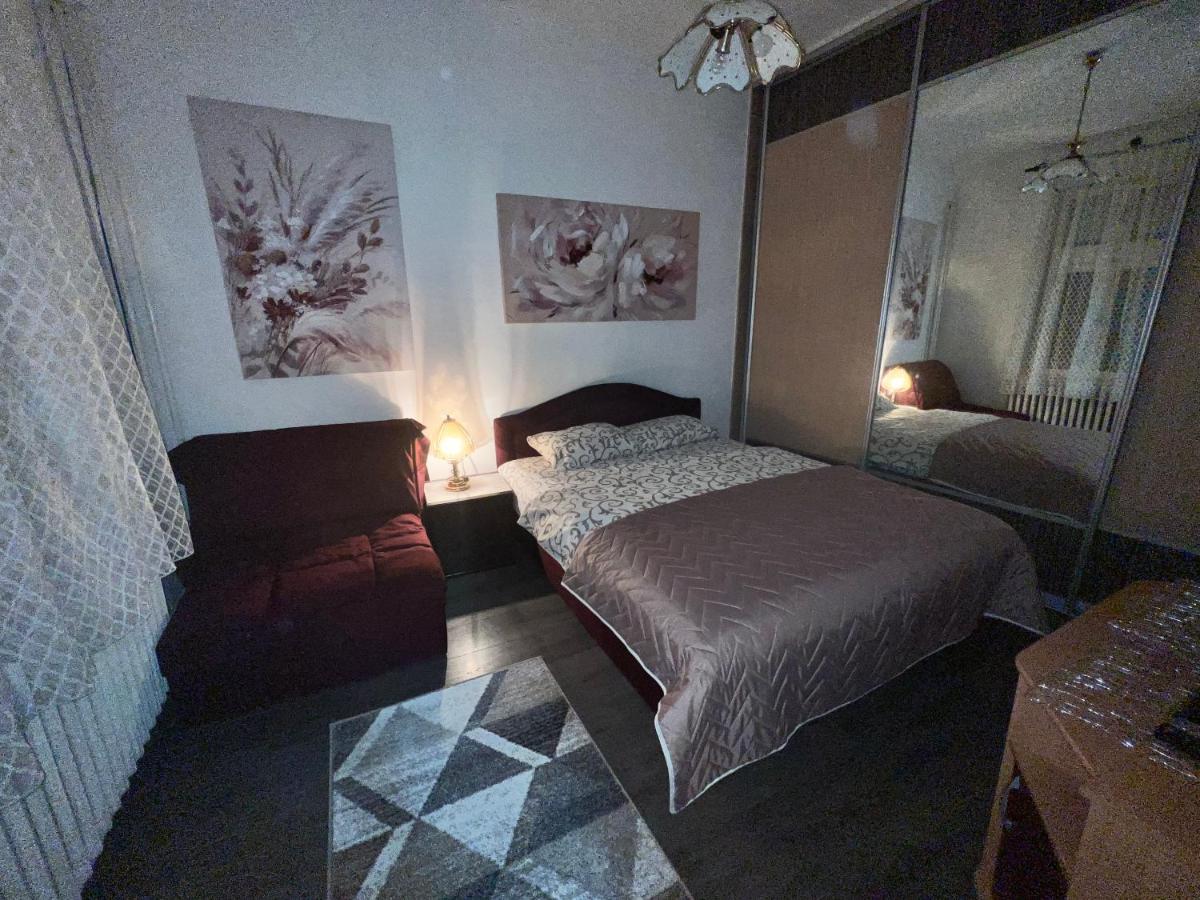 Hardy'S Apartment Belgrado Buitenkant foto